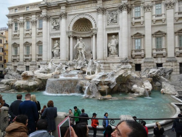 Fontana di Trevi Rome