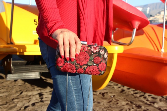 playfool look with bag